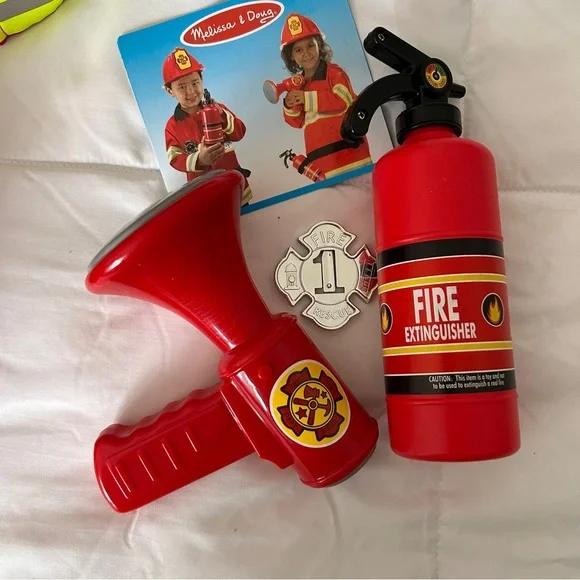 Melissa And Doug Fire Chief Role play Costume Set Ages 3 To 6 NIOB - Picture 4 of 9